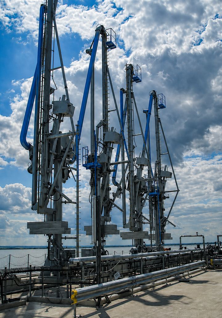 Marine loading arm 720x1028